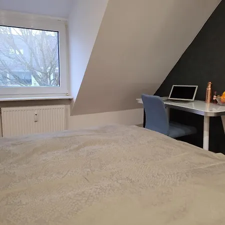 Modern 52 M2 With Air Conditioning Close To Messe Duesseldorf & Koeln *