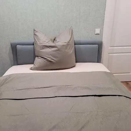 Modern 52 M2 With Air Conditioning Close To Messe Duesseldorf & Koeln *