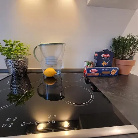 Modern 52 M2 With Air Conditioning Close To Messe Duesseldorf & Koeln * Χίλντεν