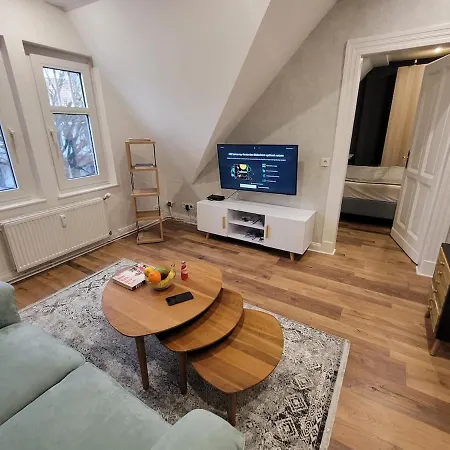 Modern 52 M2 With Air Conditioning Close To Messe Duesseldorf & Koeln