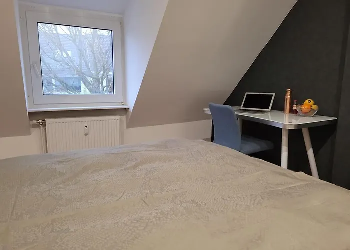 Modern 52 M2 With Air Conditioning Close To Messe Duesseldorf & Koeln *