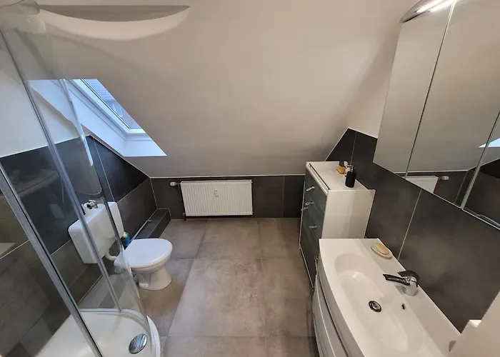 Modern 52 M2 With Air Conditioning Close To Messe Duesseldorf & Koeln * Hilden